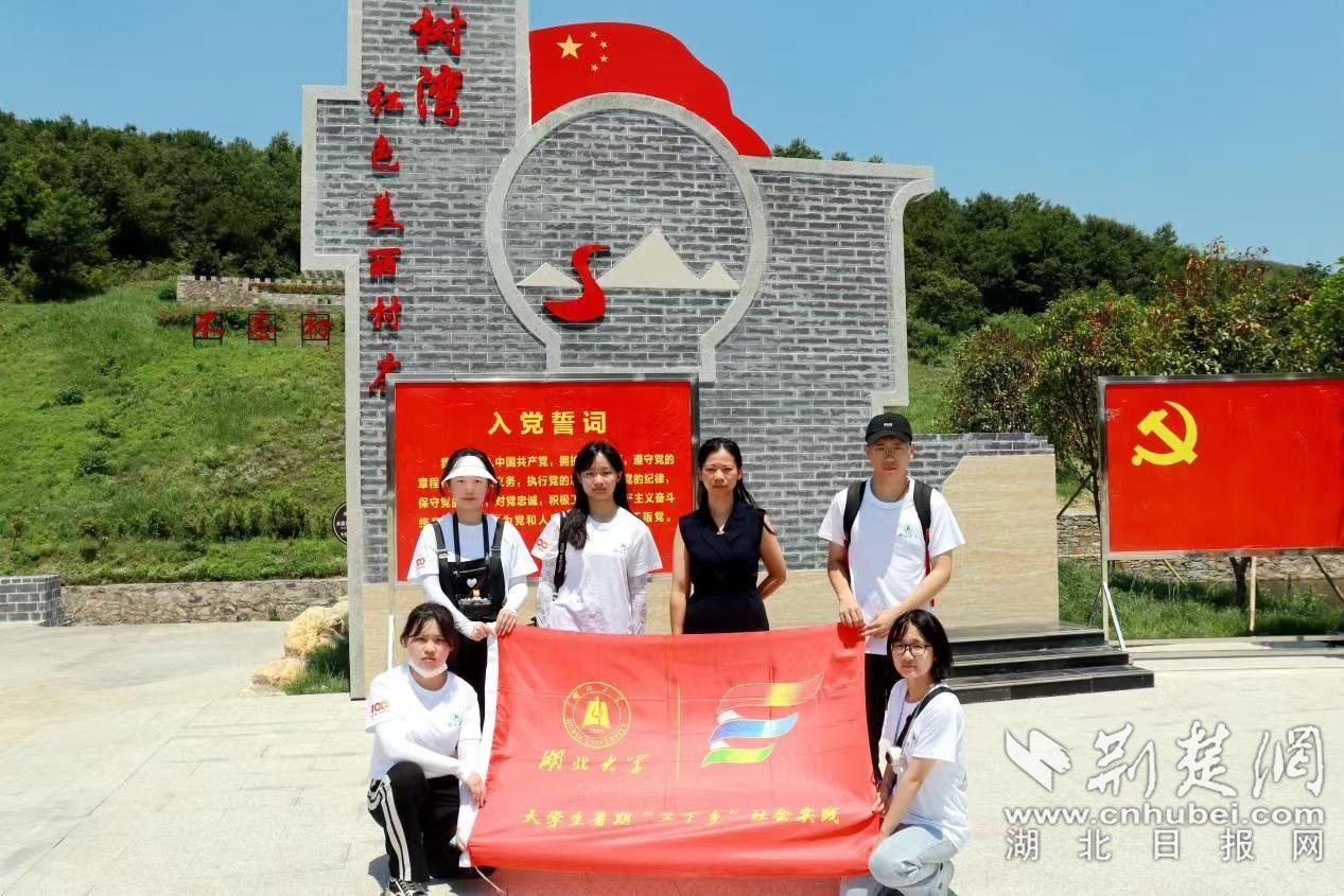 古代皇帝对美女表白，谁料美女嫌他不专心：你真心喜欢很多女人游戏画面